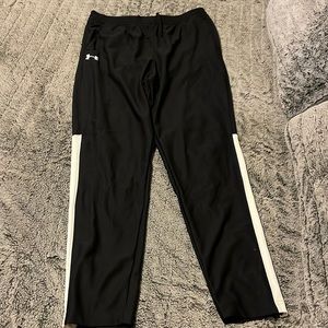 Under armor size large pants
